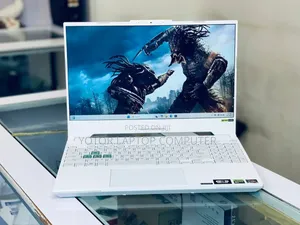 New Laptop Asus 16GB AMD Ryzen 7 SSD 1T