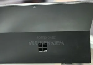 New Laptop Microsoft Surface 8GB Intel Core I7 SSD 256GB