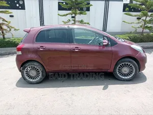 Toyota Yaris 2010 Red