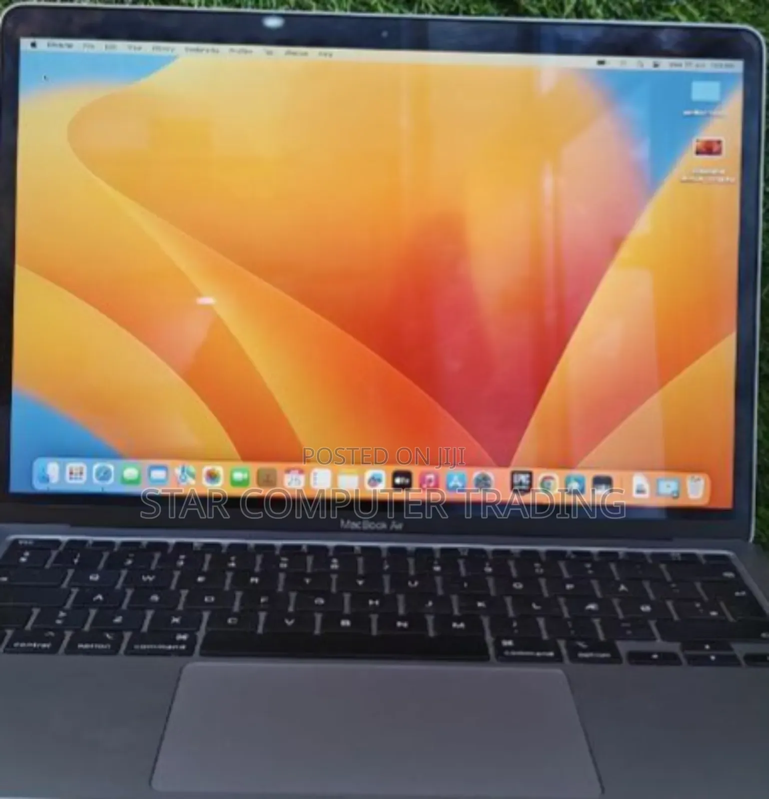 New Laptop Apple MacBook Air 2020 M1 8GB Intel Core I5 SSD 256GB
