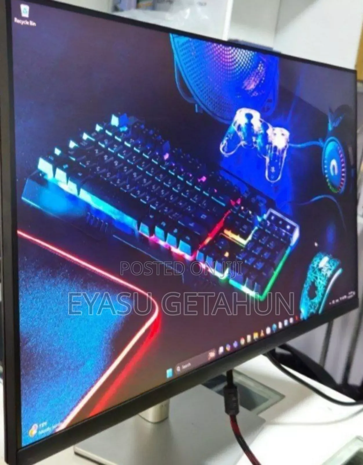 27 Inch Frameless Monitor