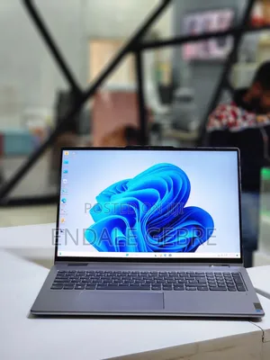 New Laptop Lenovo Yoga 7i 16GB Intel Core I7 SSD 1T