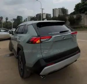 New Toyota RAV4 2024 Green