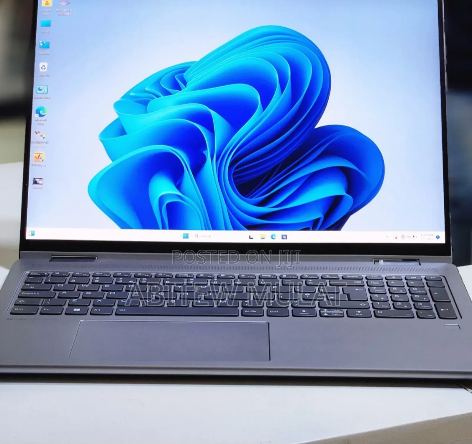 New Laptop Lenovo Yoga 7i 16GB Intel Core I7 SSD 1T