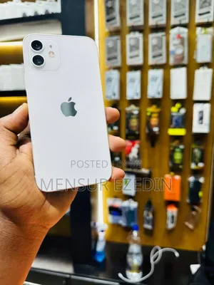 Photo - Apple iPhone 12 128 GB