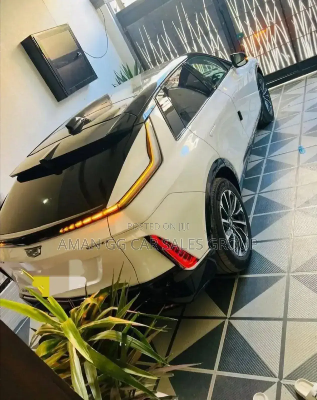 Cadillac Lyriq 2024 White