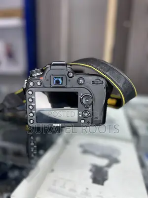 Nikon D 7100 Cammera With 18-140 M’M Lens