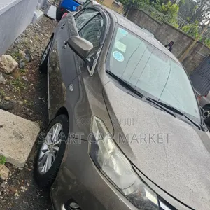 Photo - Toyota Yaris 2015 Brown