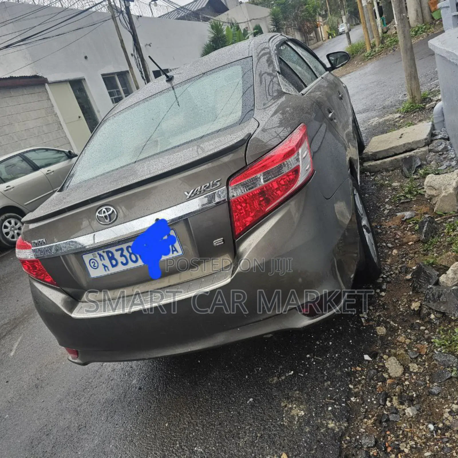 Toyota Yaris 2015 Brown