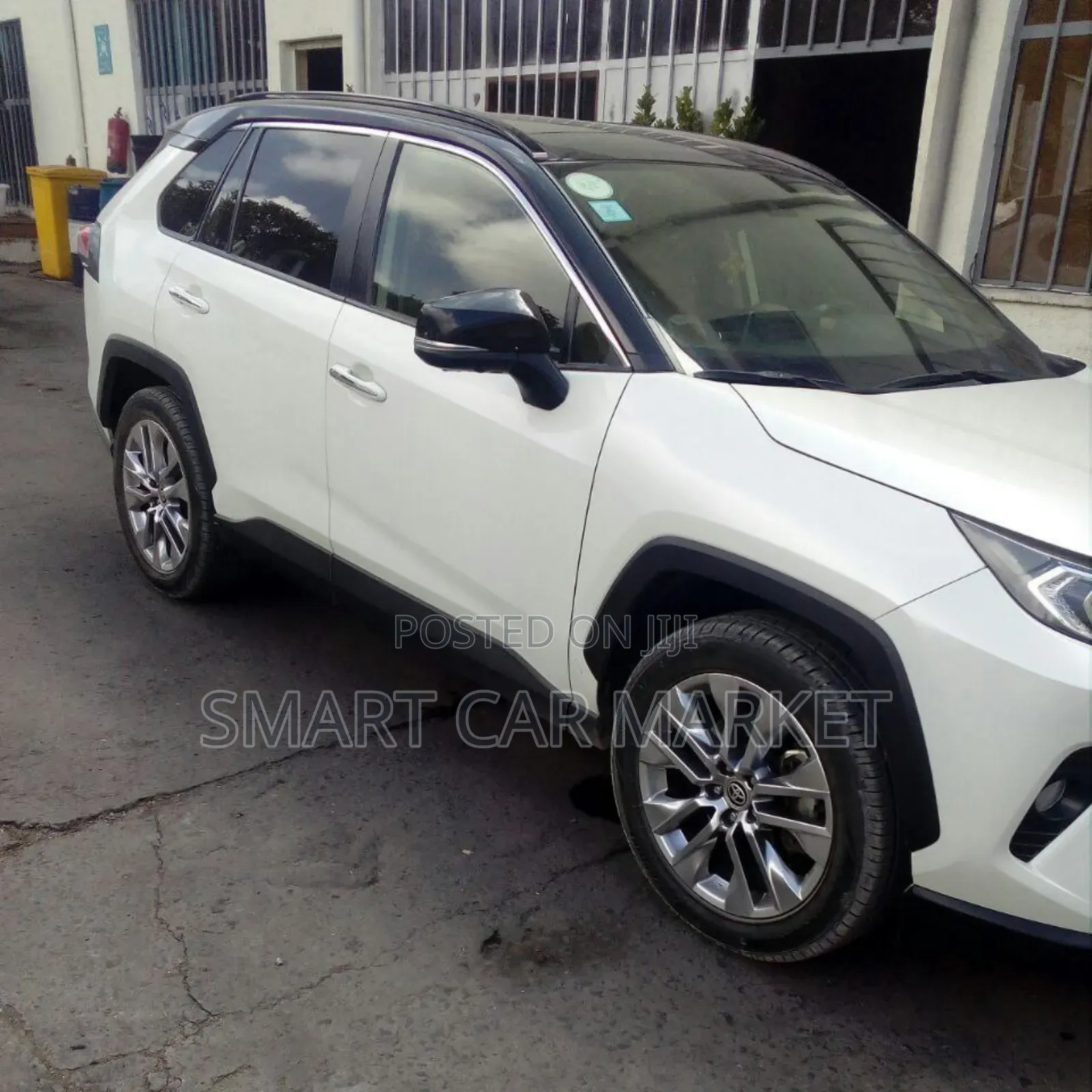 Toyota RAV4 2020 White