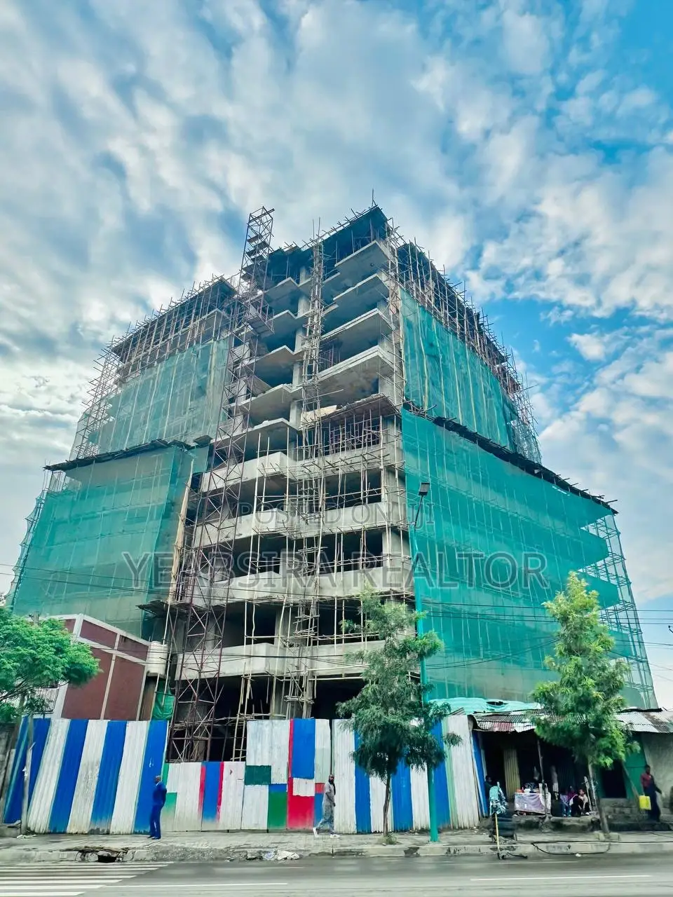 1bdrm Apartment in እልፍኝ, Nifas Silk-Lafto for sale