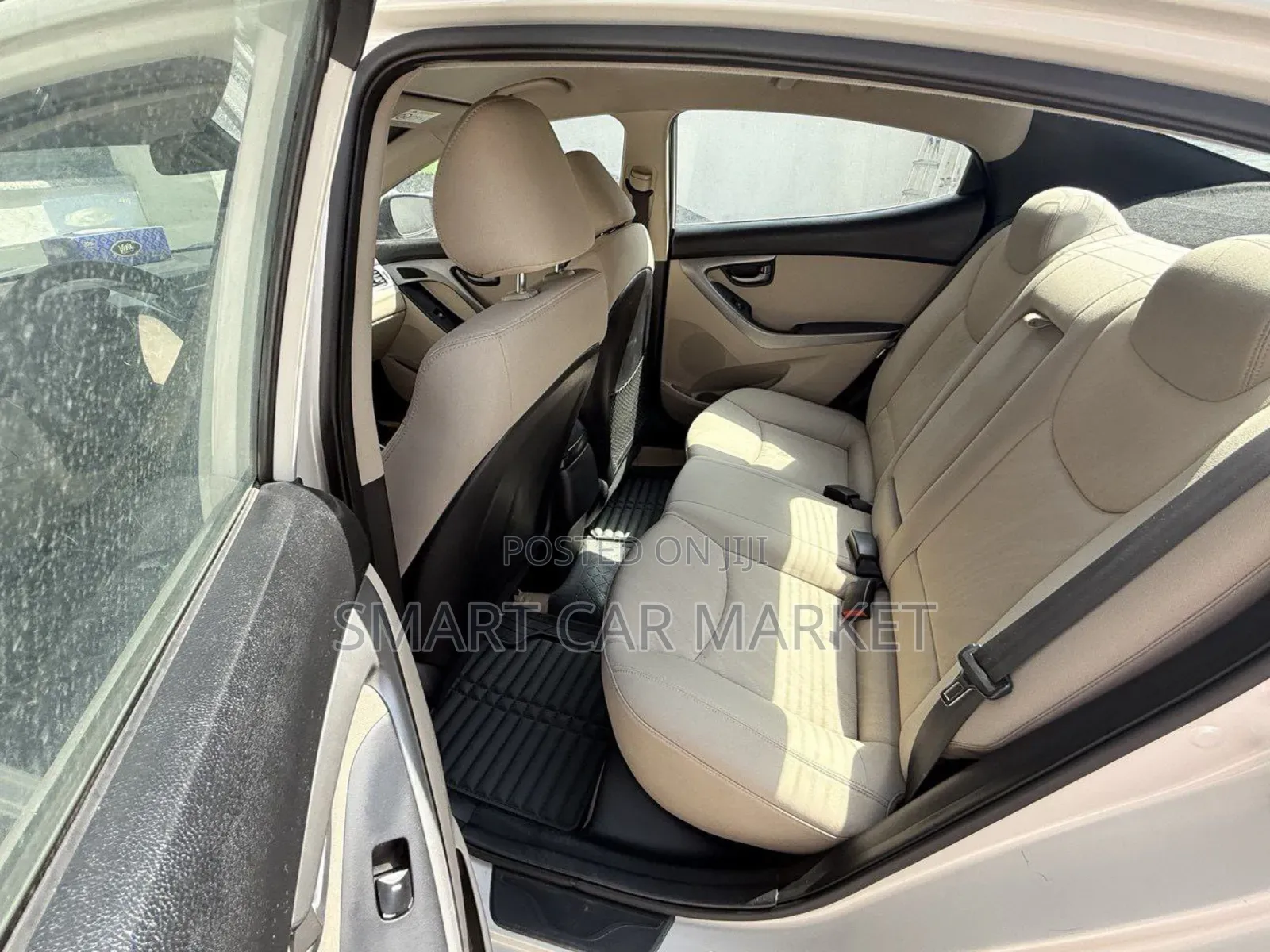 Hyundai Elantra 2015 Silver