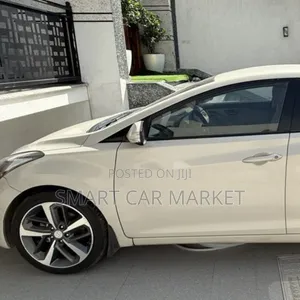 Hyundai Elantra 2015 Silver