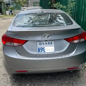 Hyundai Avante 2012 Gray