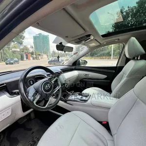 Hyundai Tucson 2022 Silver