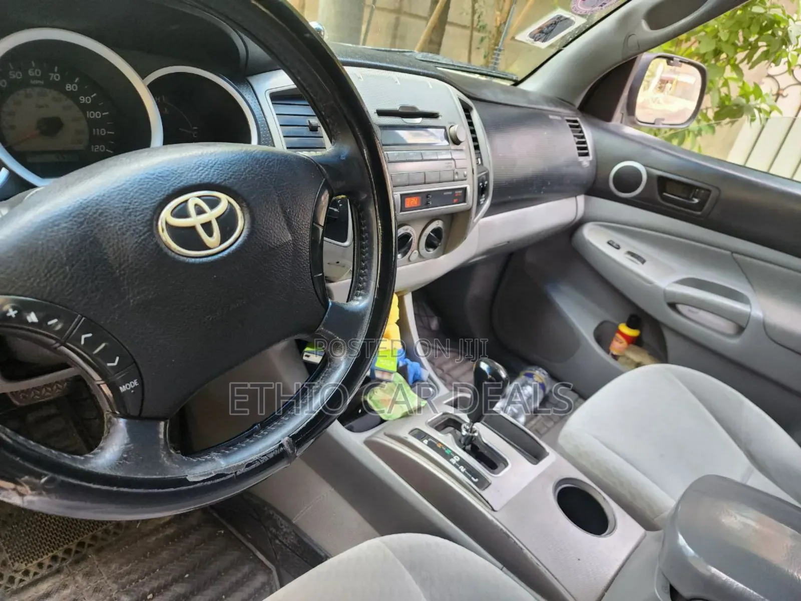 Toyota Tacoma 2011 White