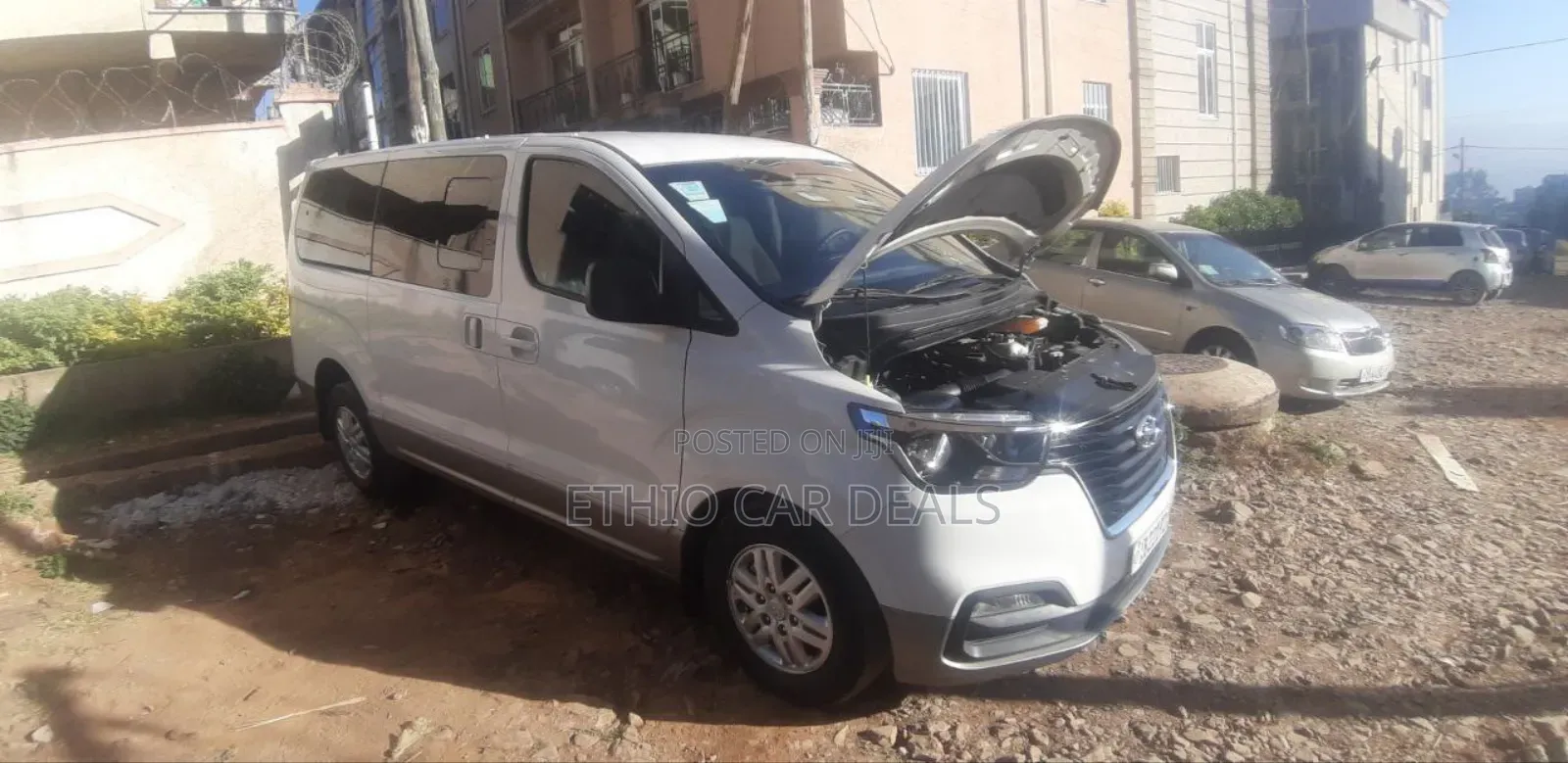 Hyundai H1 2020 White