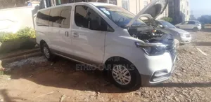 Hyundai H1 2020 White