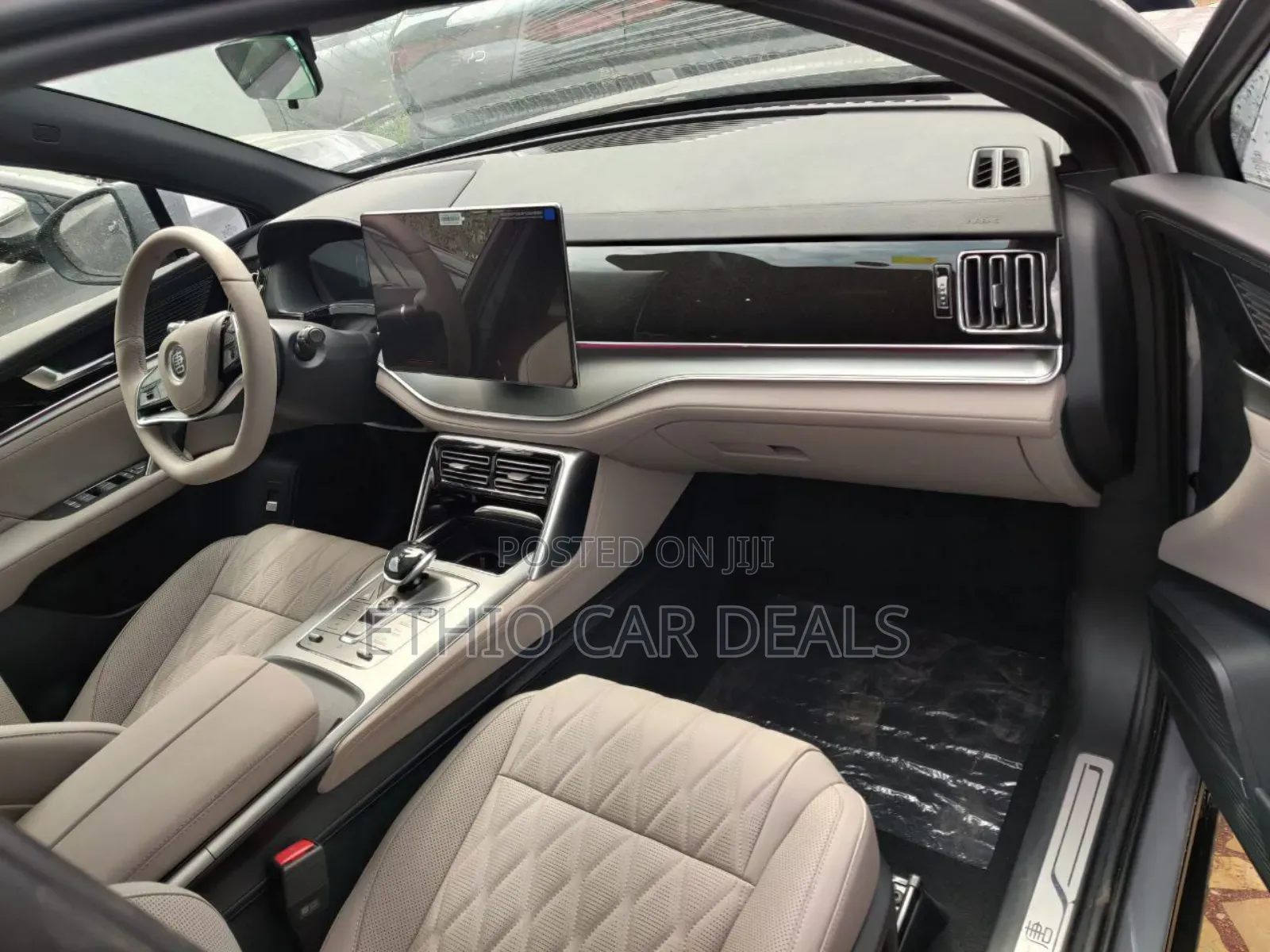 New BYD Tang DM-i 2025 Silver