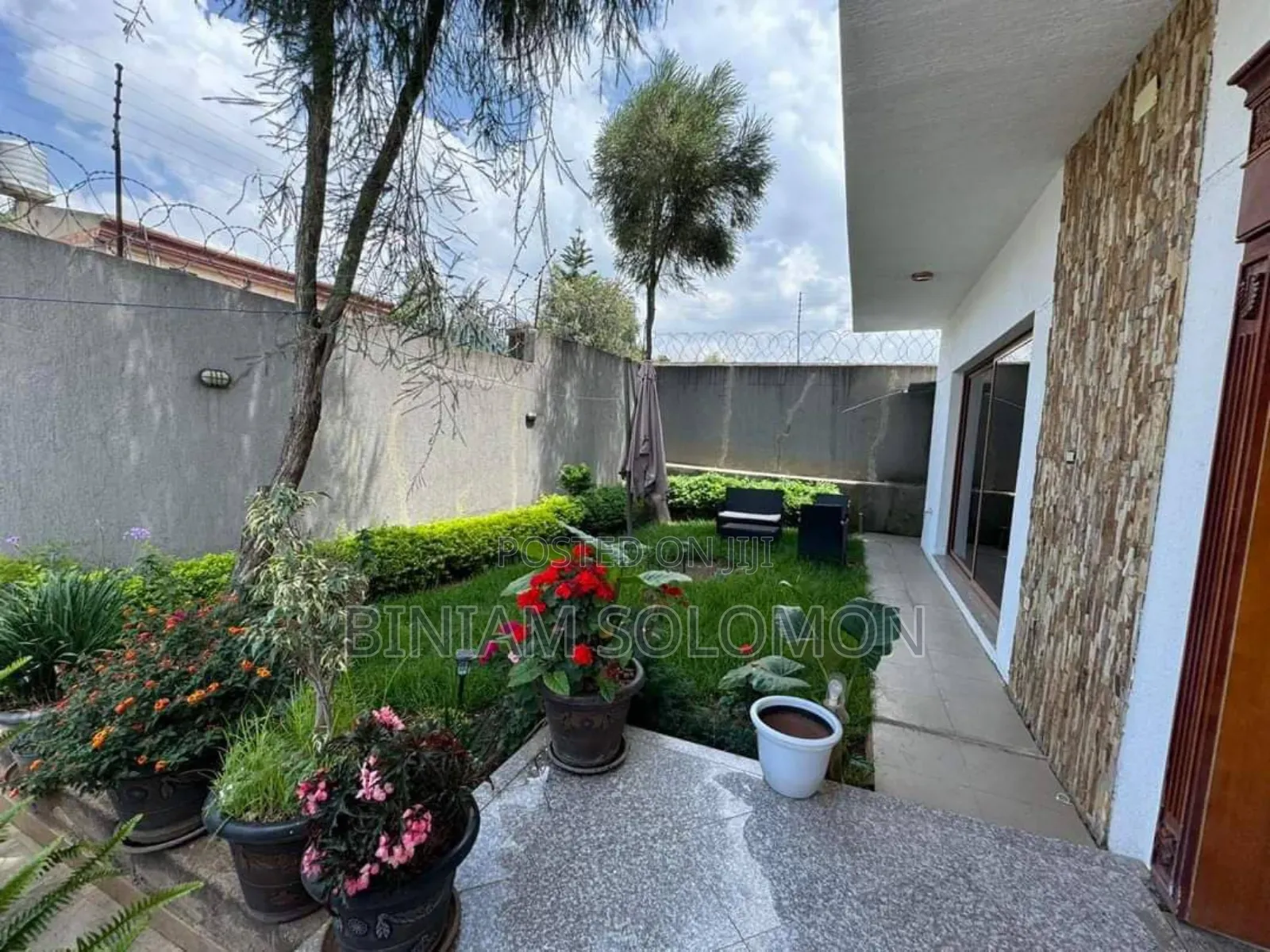 Furnished 4bdrm Villa in Bole for rent