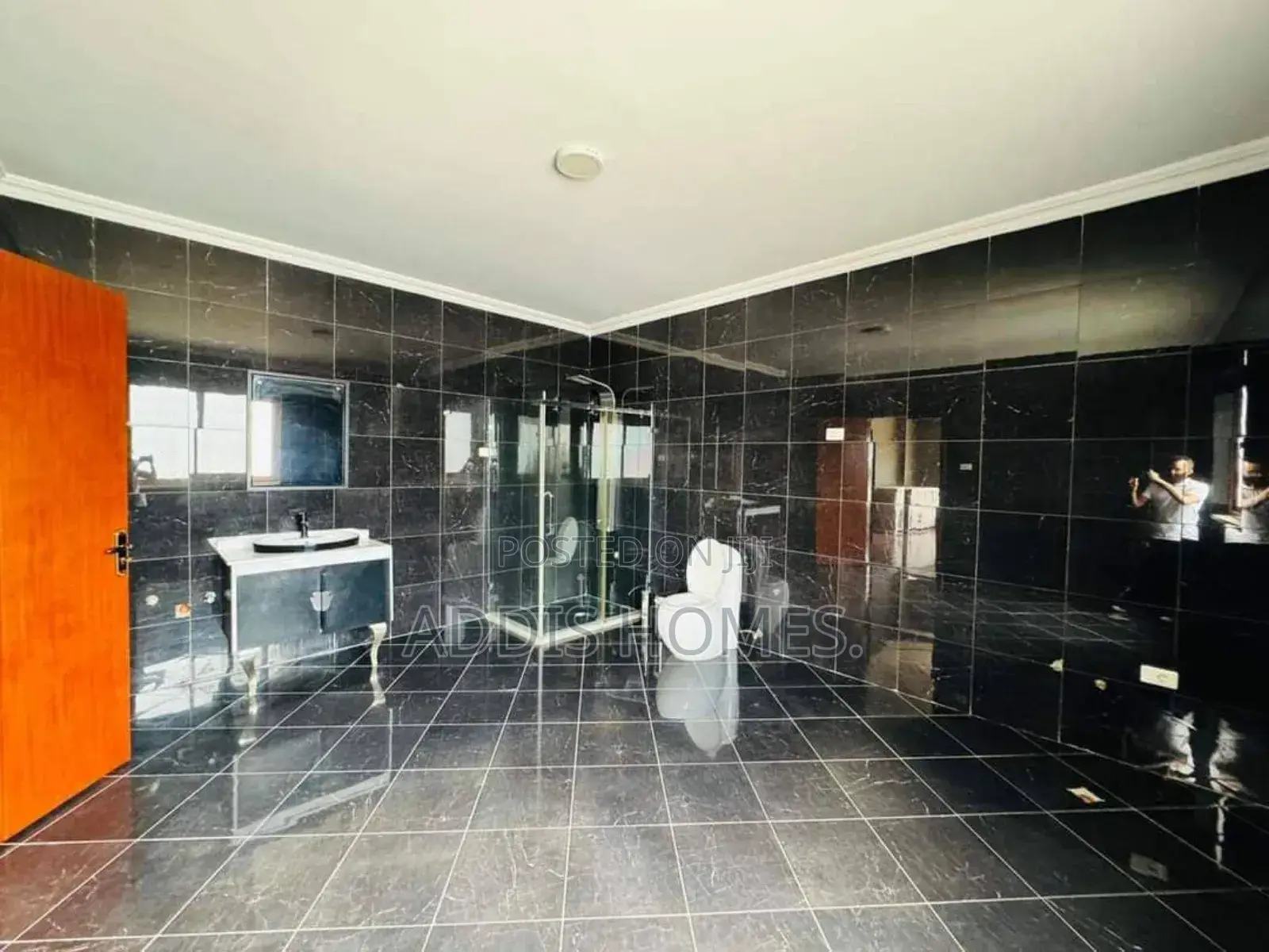 Furnished 4bdrm Villa in Bole for rent