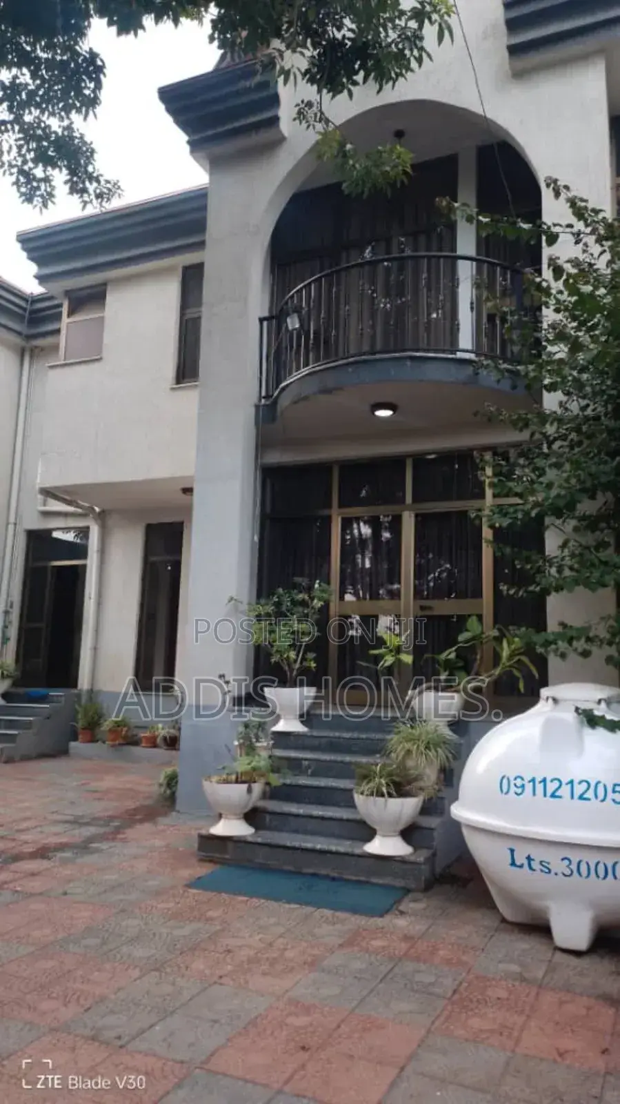 Furnished 5bdrm Villa in Bole for rent