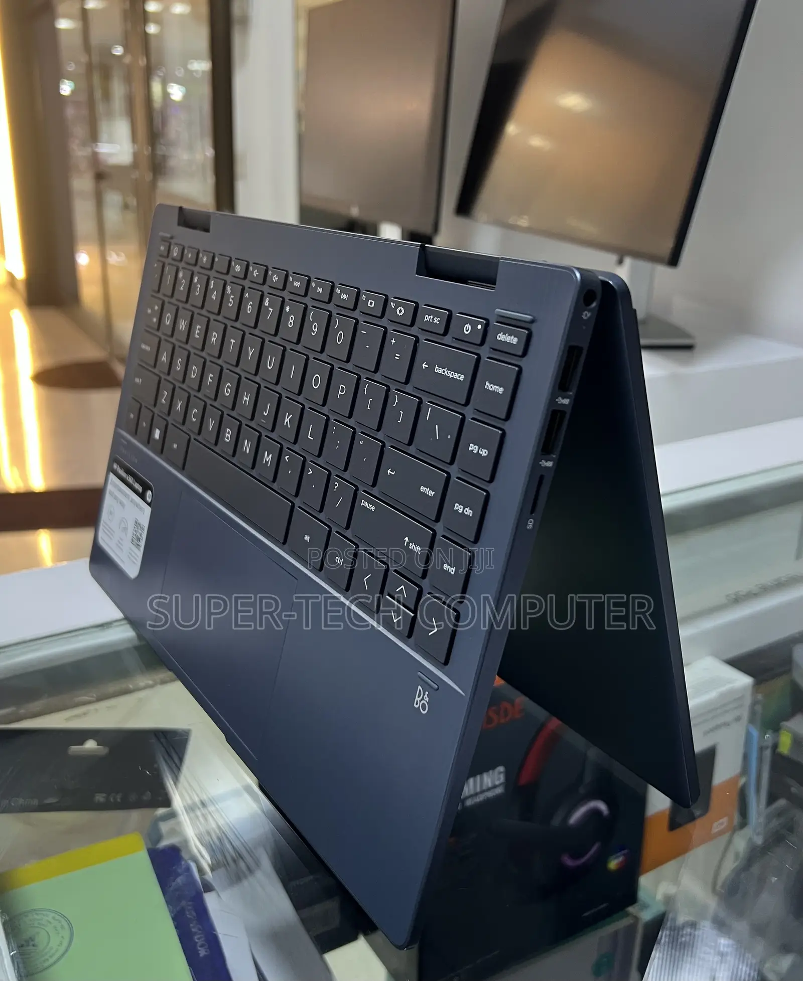 New Laptop HP Pavilion X360 8GB Intel Core I3 SSD 256GB