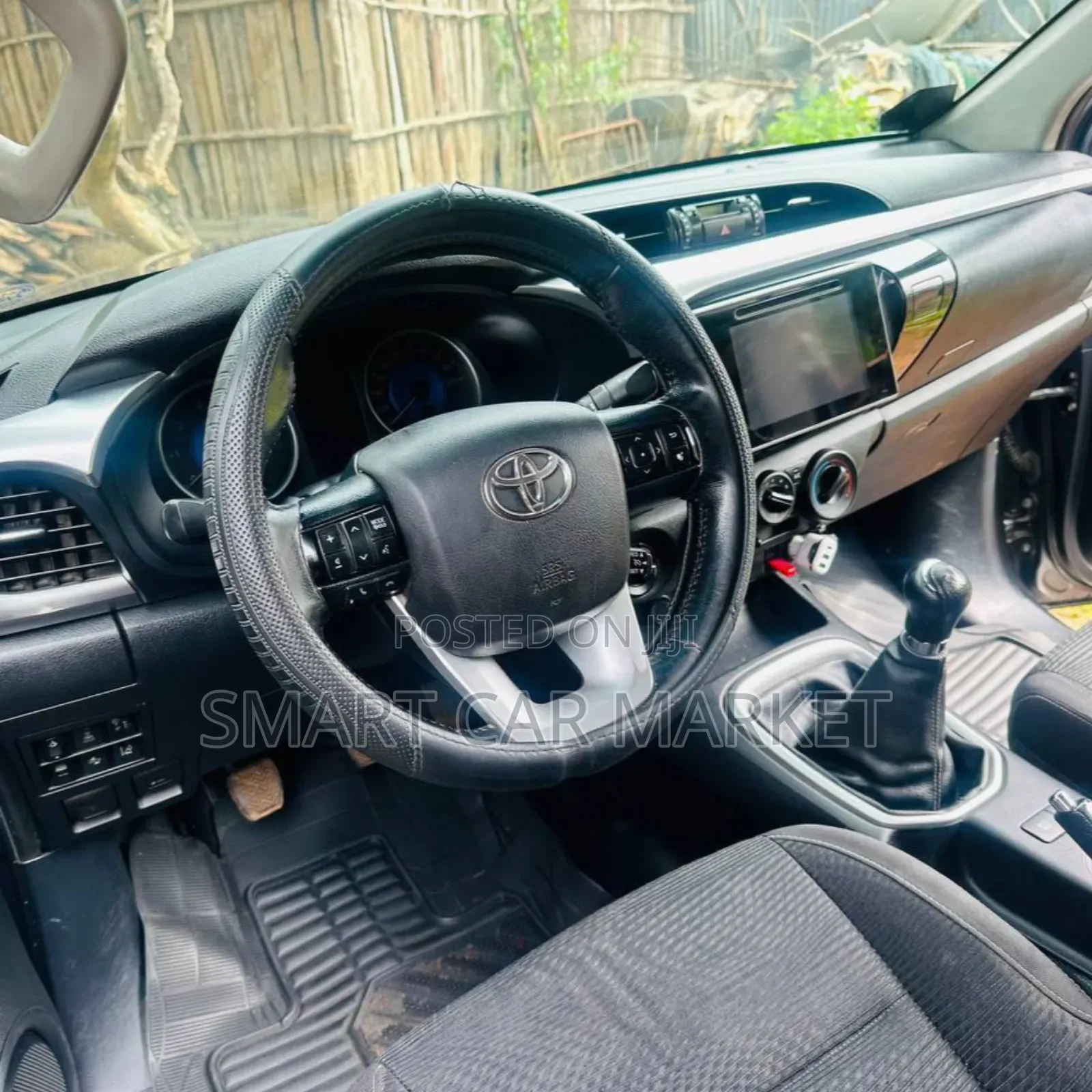 Toyota Hilux 2018 Gray