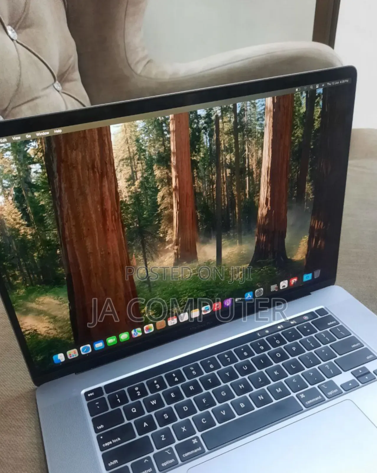 New Laptop Apple MacBook Pro 2019 32GB Intel Core I9 SSD 512GB