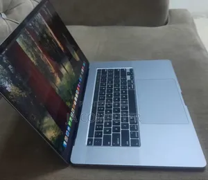 New Laptop Apple MacBook Pro 2019 32GB Intel Core I9 SSD 512GB