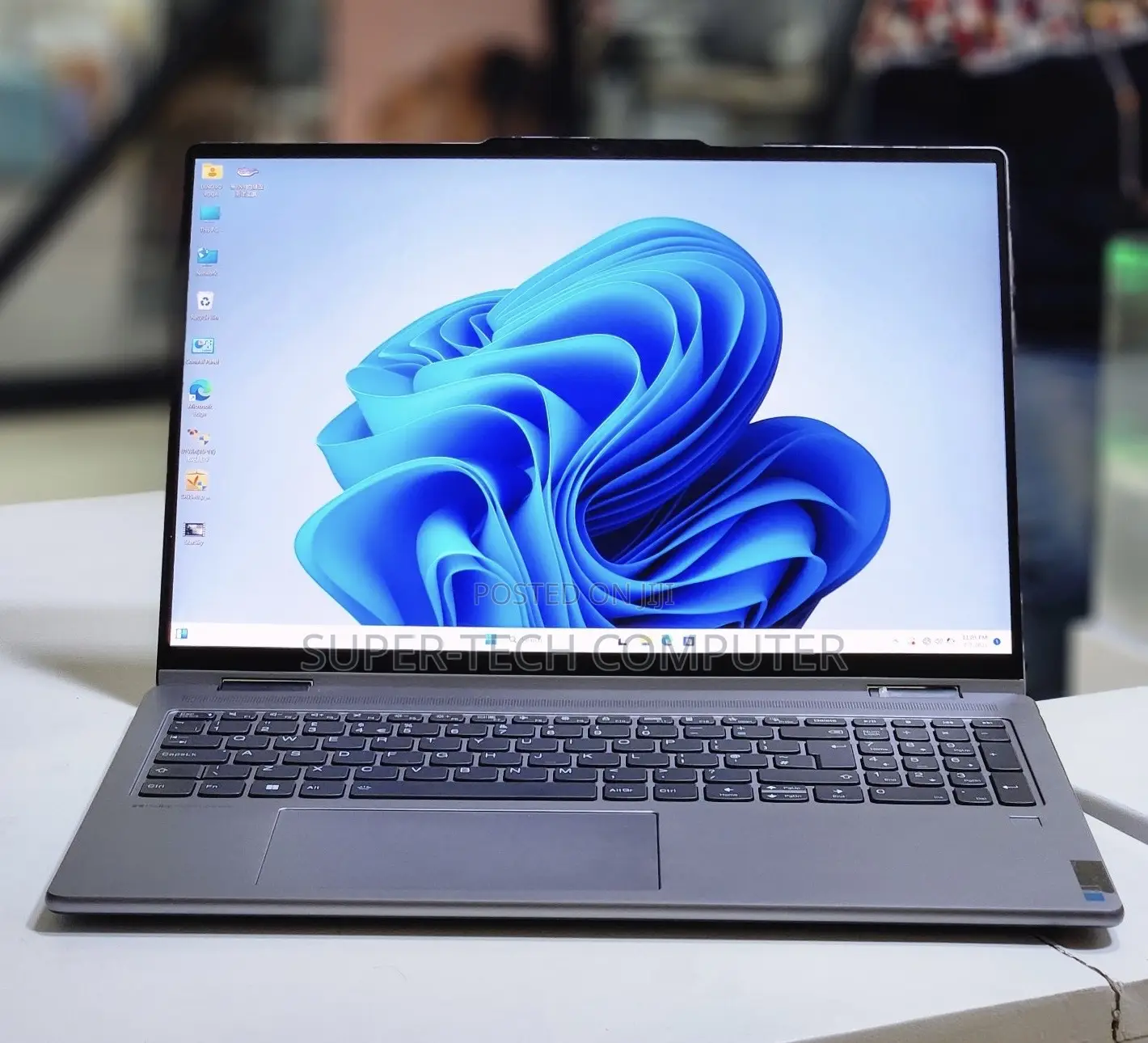 New Laptop Lenovo Yoga 7i 16GB Intel Core I7 SSD 1T