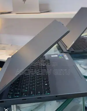 New Laptop Asus ROG Strix G15 16GB Intel Core I9 SSD 1T
