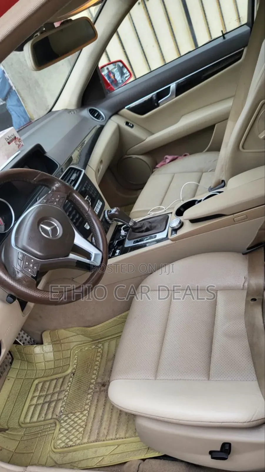 Mercedes-Benz C250 2014 Red