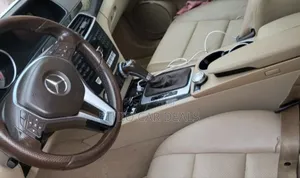 Mercedes-Benz C250 2014 Red