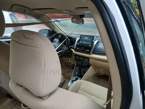 Toyota Yaris 2015 White