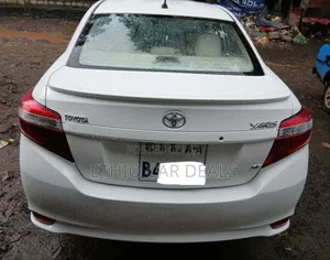 Toyota Yaris 2015 White