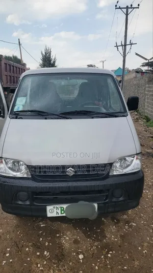 Photo - Suzuki Eeco 2025 Silver