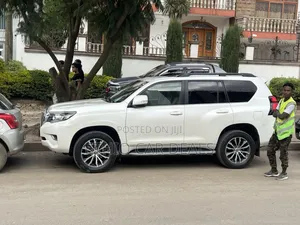 Toyota Land Cruiser Prado 2020 White