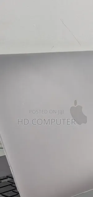 Photo - New Laptop Apple MacBook Pro M1 8GB Apple M1 Pro SSD 256GB