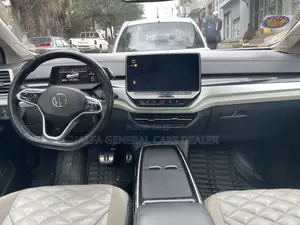 Volkswagen ID.6 2023 Gray