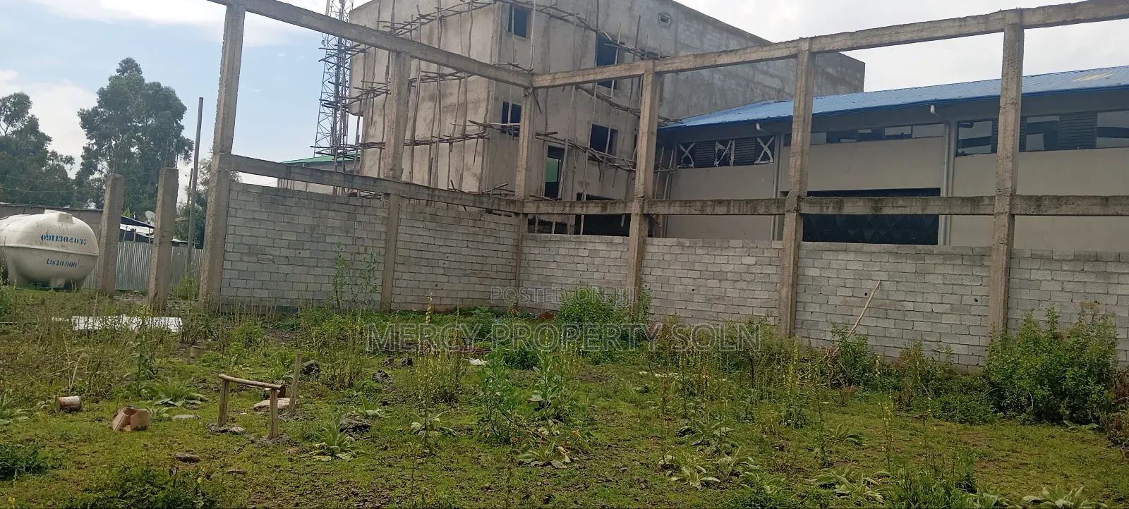 Warehouse for Sale የሚሸጥ መጋዘን (ያላለቀ )