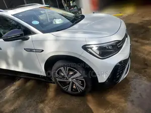 Volkswagen ID.6 2024 White