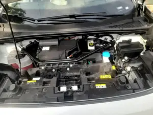 Volkswagen ID.6 2024 White