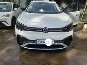 Photo - Volkswagen ID.6 2024 White