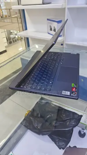New Laptop Lenovo Legion 5 16GB AMD Ryzen 7 SSD 512GB