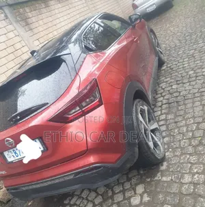 Nissan Juke 2021 Red
