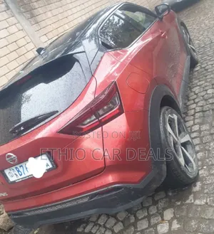 Nissan Juke 2021 Red