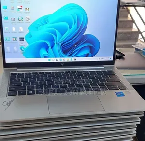 New Laptop HP EliteBook 830 G8 16GB Intel Core I5 SSD 512GB