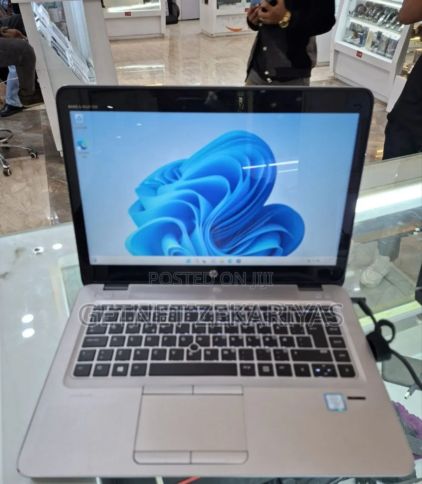 New Laptop HP EliteBook 840 G3 8GB Intel Core I5 HDD+SSD 256GB