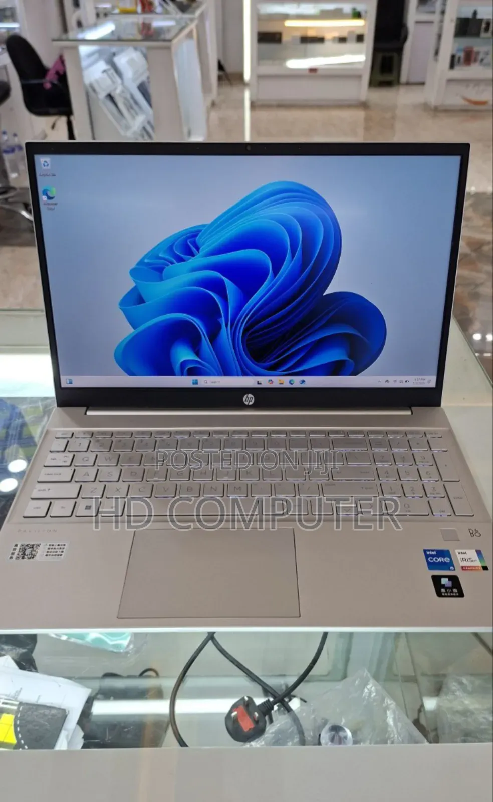 New Laptop HP Pavilion 15 16GB Intel Core I5 SSD 1T
